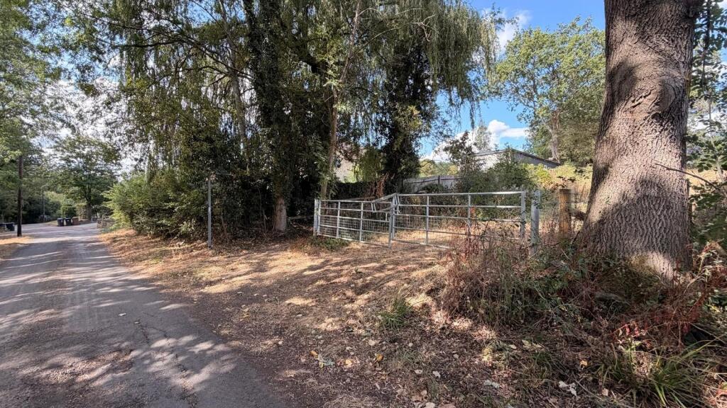 Wormley West End Road, Broxbourne, EN10 - View 4