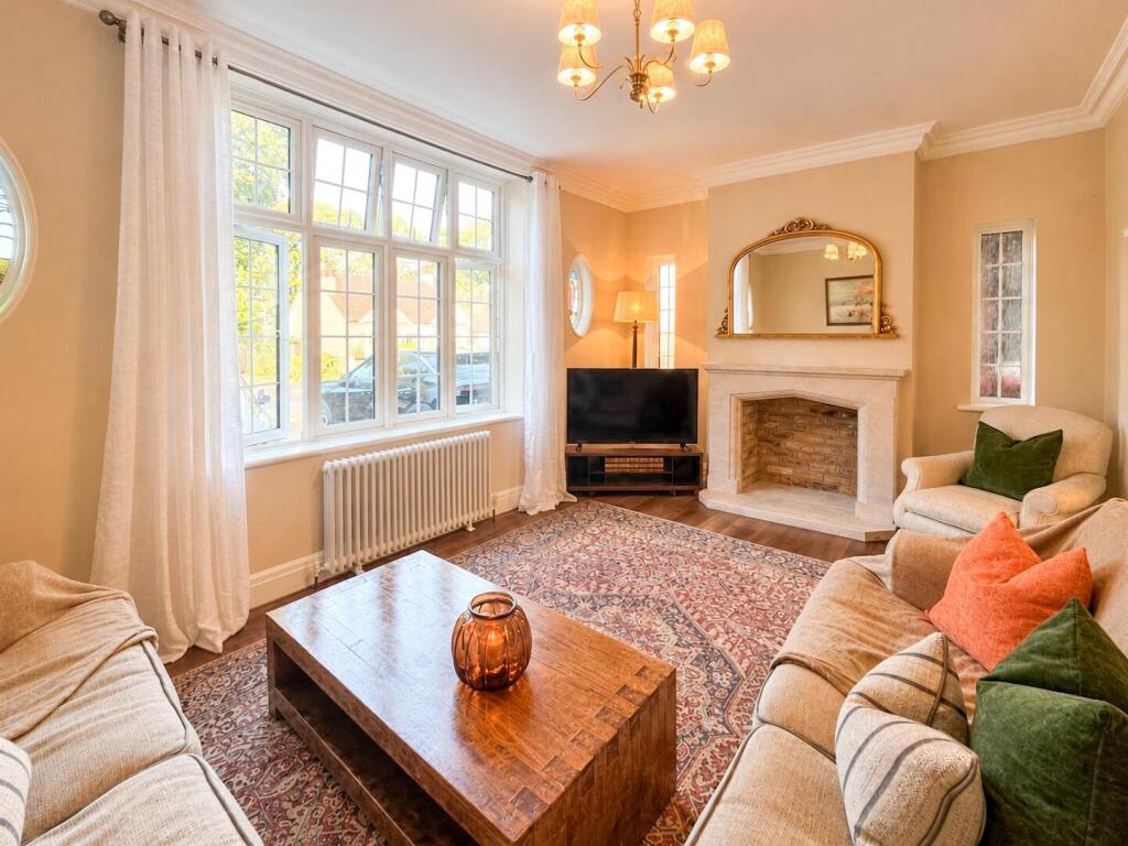 House in Southend-on-Sea - View 4