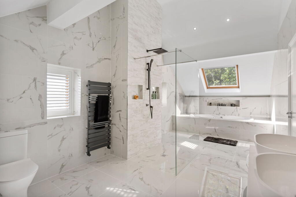 Additional image 19 of Jumeria, Latham Lane, Gomersal, BD19