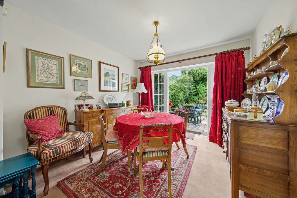 House in North East Derbyshire, Wingerworth - View 3