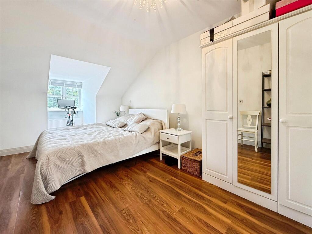Saddlers Mews, Ascot, Berkshire, SL5 - View 5