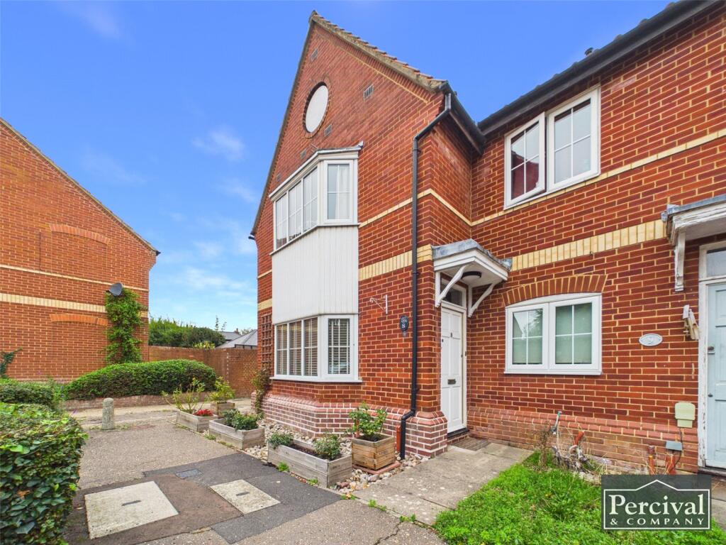 3-bed terraced on Willow Tree Way, Earls Colne, Colchester, Essex, CO6, £310,000