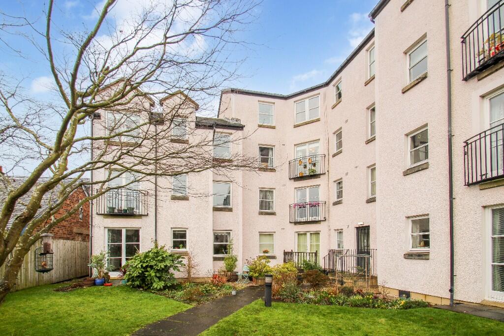 Main image of property: 11 Jubilee Court, 76 St. Margaret Street, Dunfermline, Fife, KY12 7PF