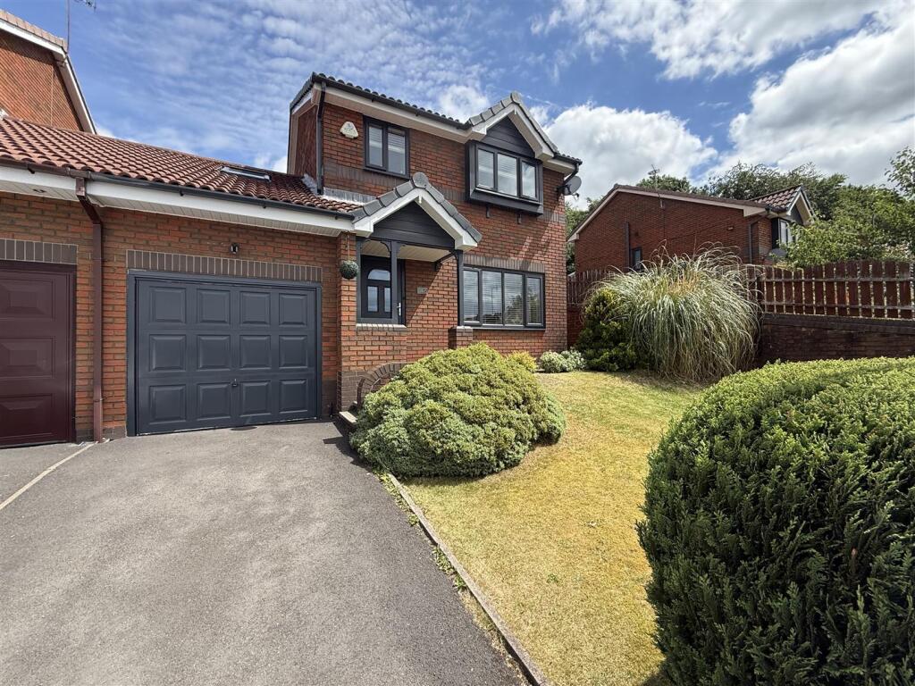 Main image of property: Churchbank, Stalybridge