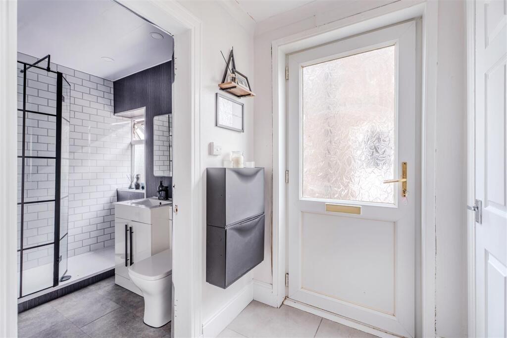 Apartment in Glasgow - View 4