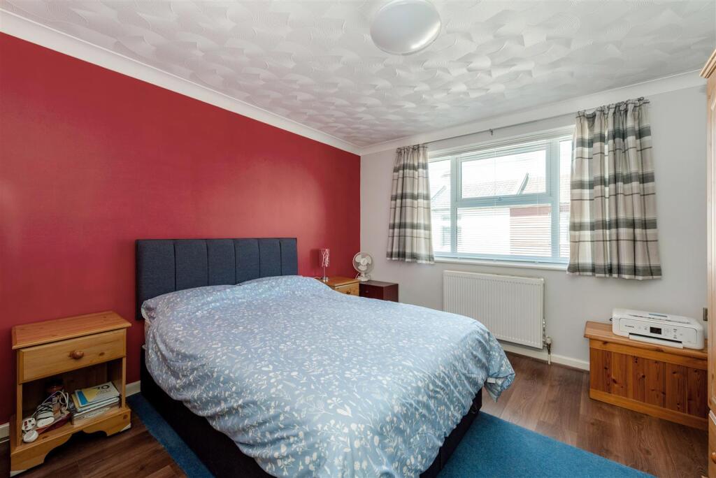 House in Portsmouth - View 4