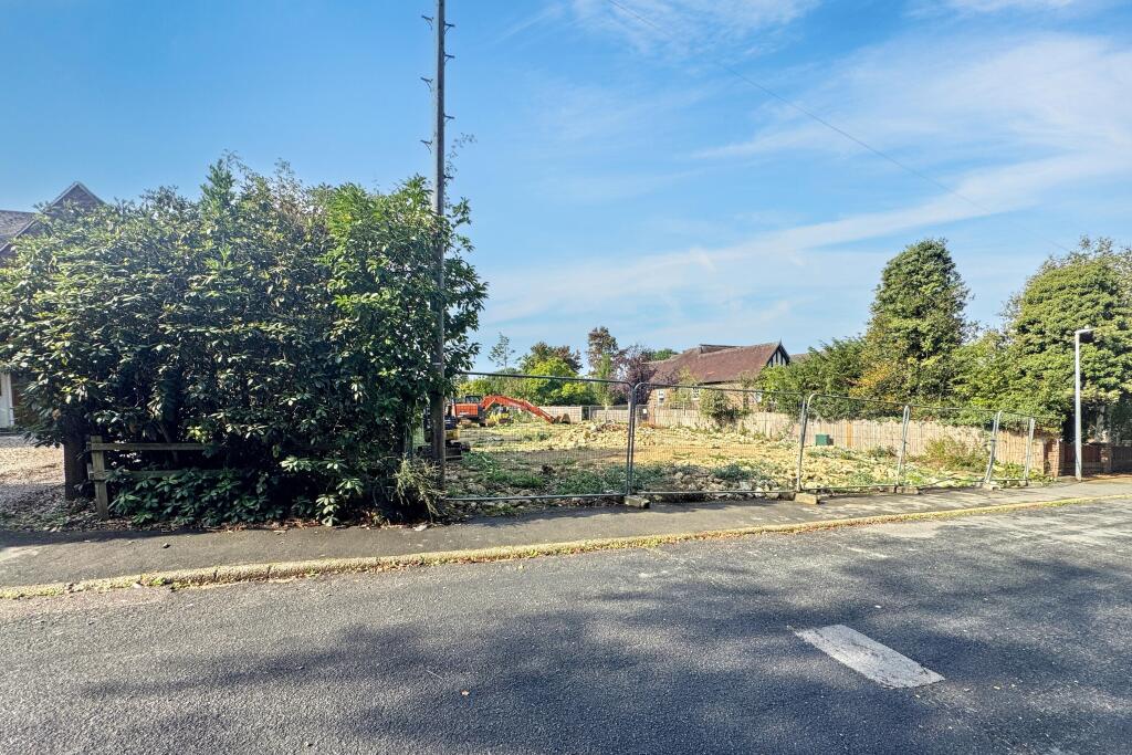 House in Tonbridge - View 3