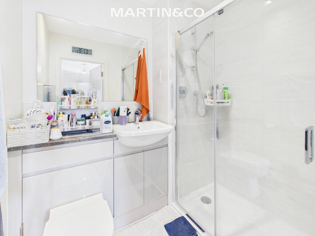Apartment in Twickenham - View 4