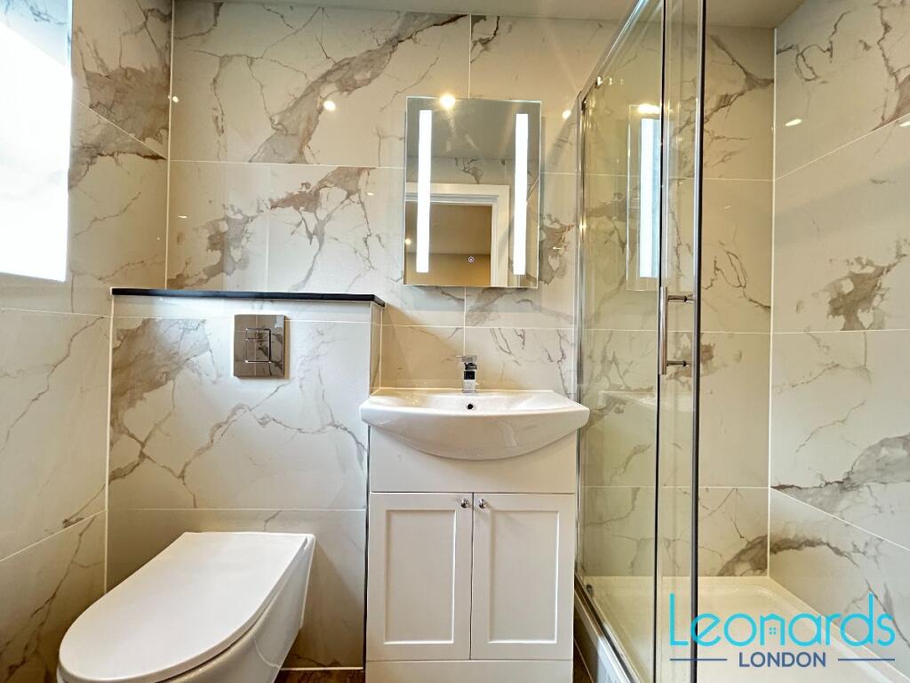 Apartment in Croydon - More
