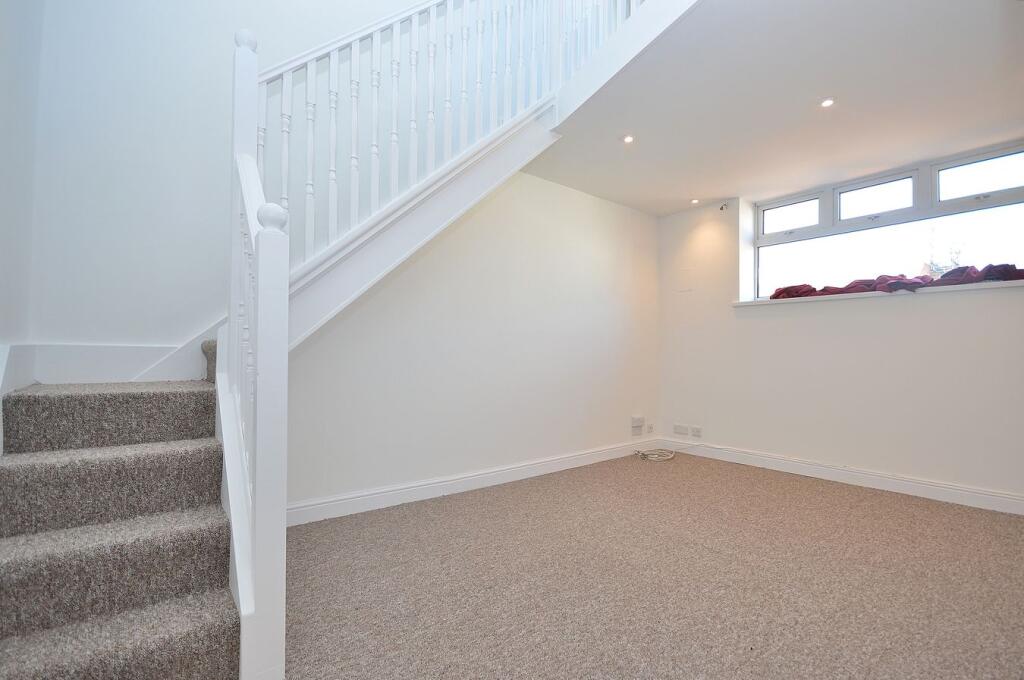 Apartment in Northampton, West Northamptonshire - View 3