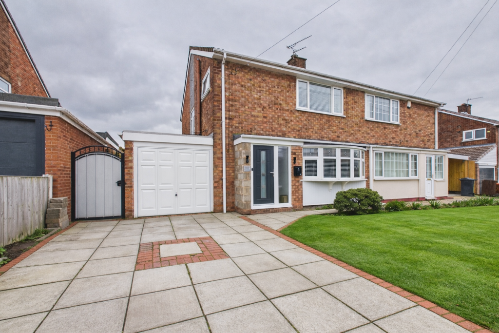 Main image of property: Church Way, Kirkby, Liverpool, L32 1TQ