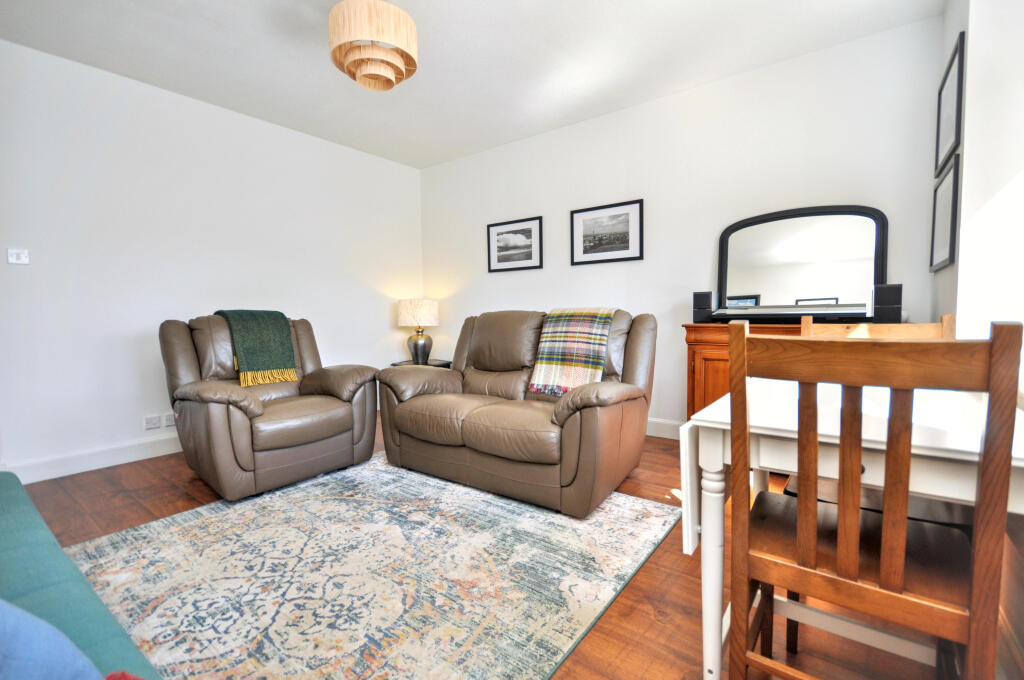 Apartment in Kilmarnock, South Ayrshire - View 5
