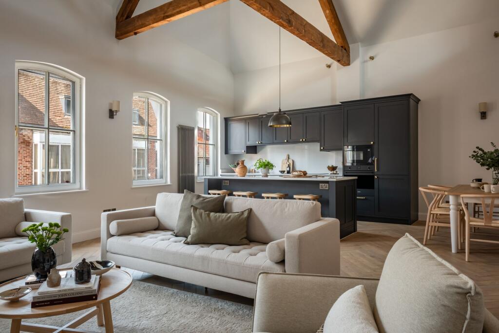 Apartment in Waverley, Farnham - View 4