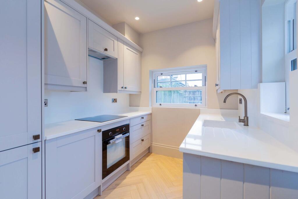 House in Maidenhead, North Town - View 5
