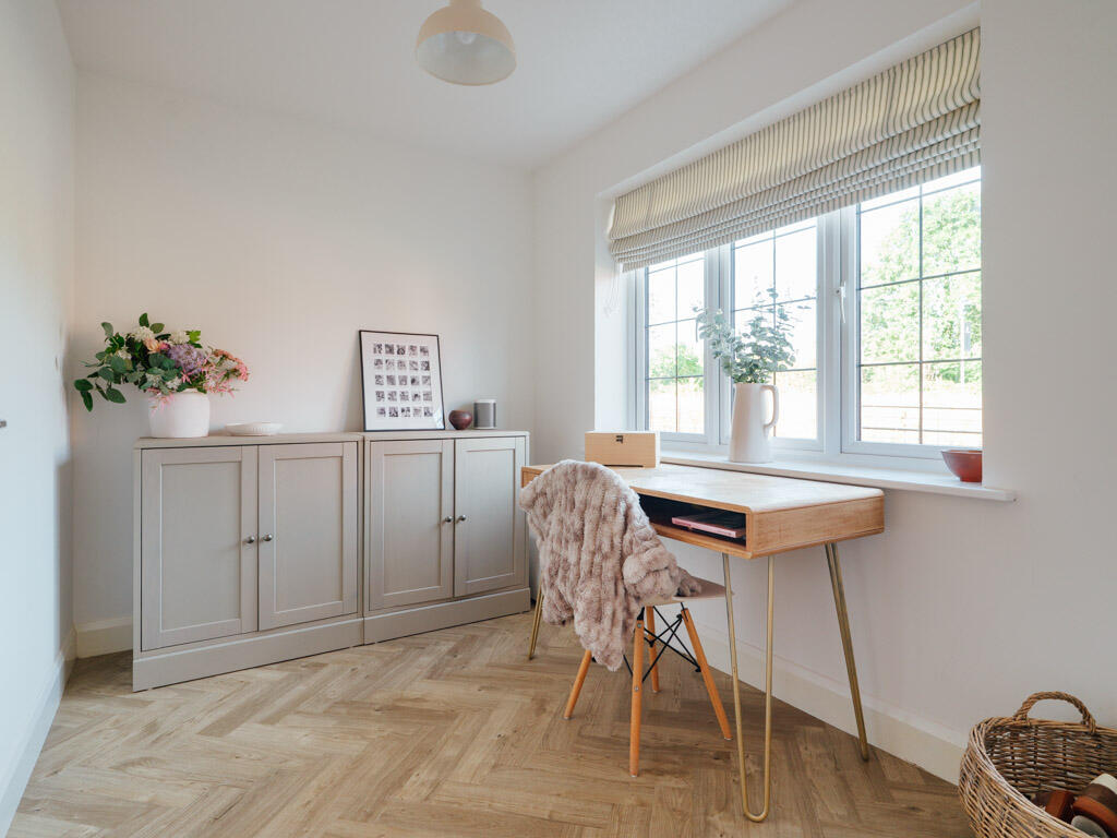 House in Worcester - View 4