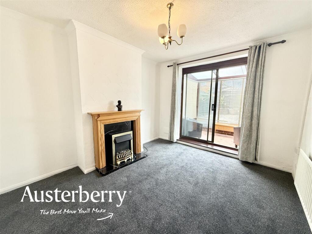 House in Stoke-on-Trent - View 4
