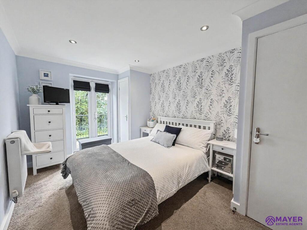 Apartment in Plymouth - View 5
