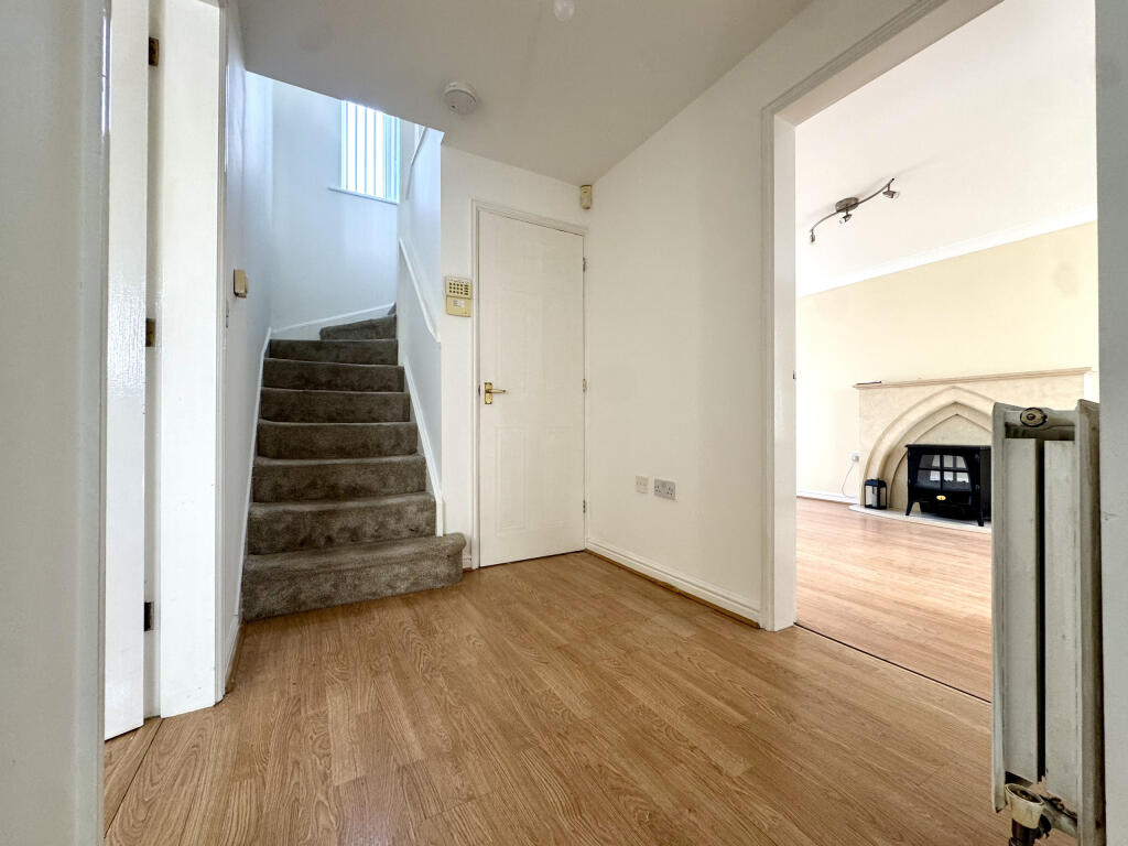 Glynmil Close, Merthyr Tydfil, CF47 0GE photo 3