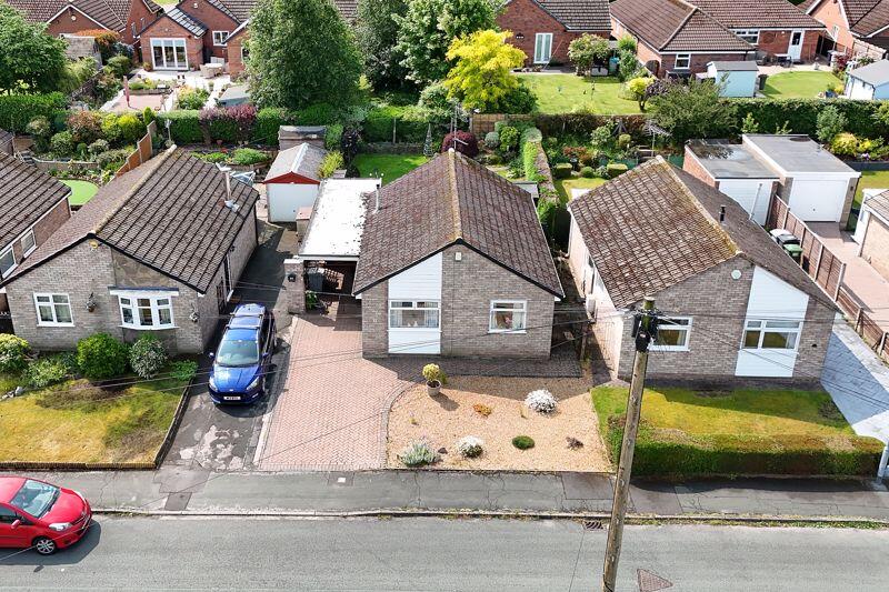 2-bed detached on Churchill Close, West Heath, Congleton, £250,000
