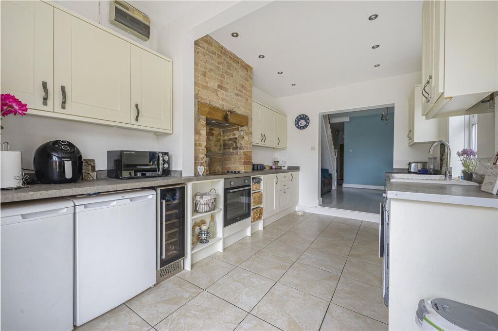 House in Swanley, Hextable - View 5