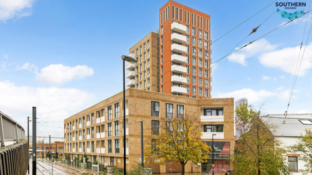 1-bed flat on Flat 57 Verde House, CR0 1XP, £130,000