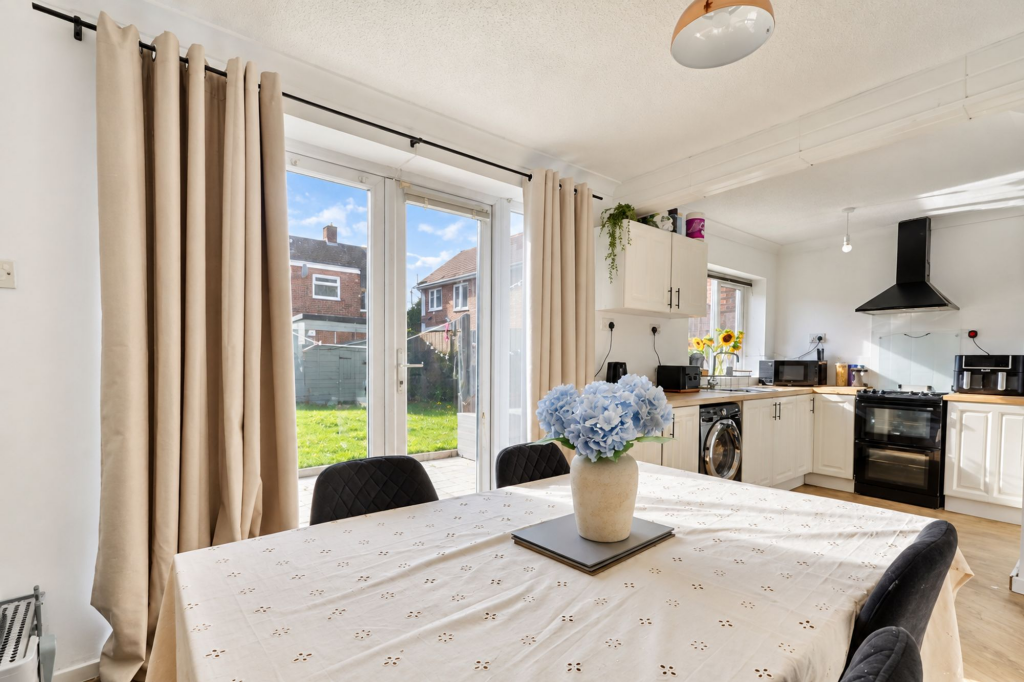 House in Stockton-on-Tees, Roseworth - More