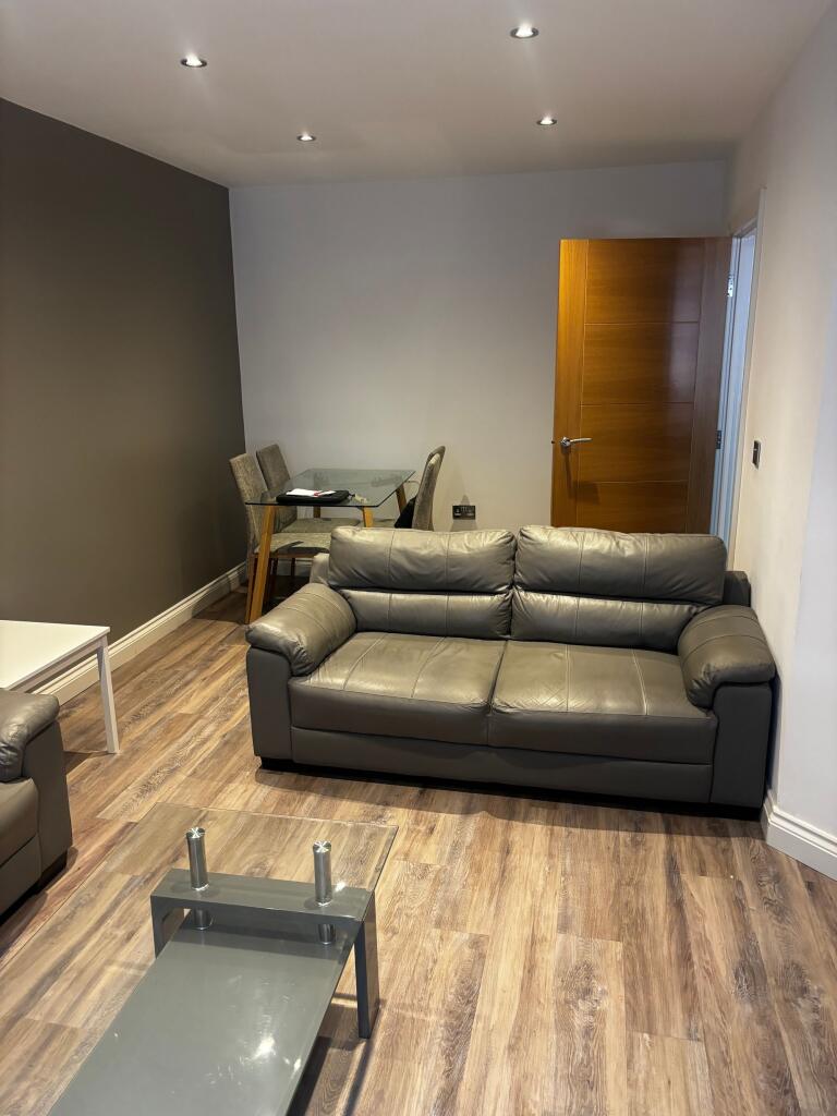 Apartment in Birmingham, West Midlands - View 2