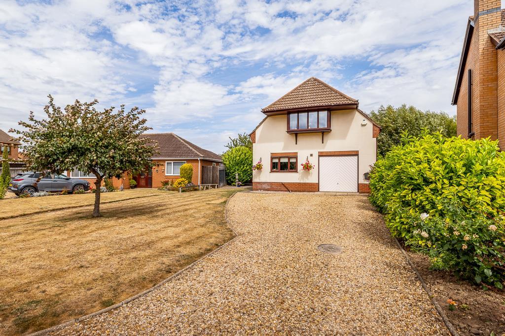 3-bed detached on Amstel Close, Spalding, £275,000