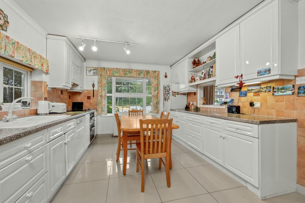 House in Kingston upon Thames - View 5