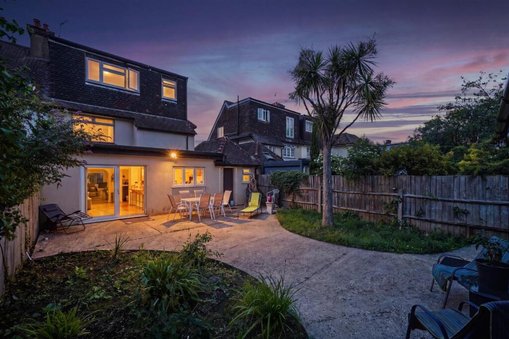 Main image of property: The Vale, Golders Green, London, NW11