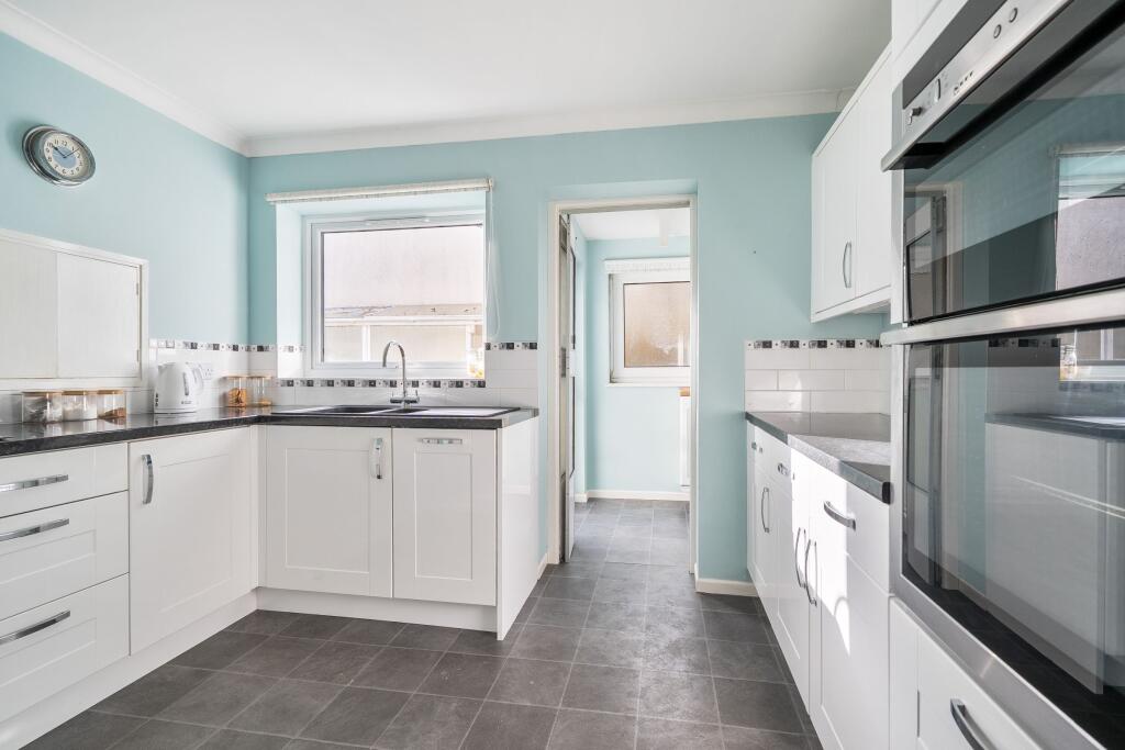Stonepark Crescent, Ashburton photo 4