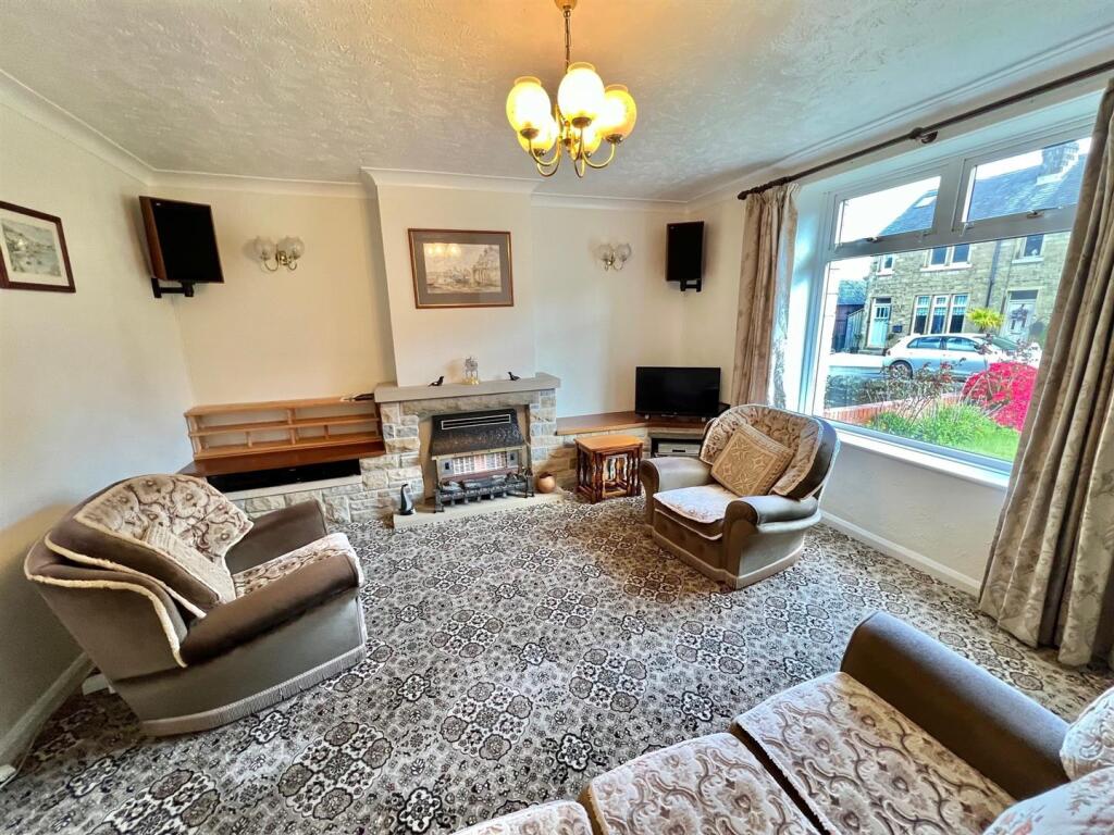 House in Kirklees, Leymoor - View 2