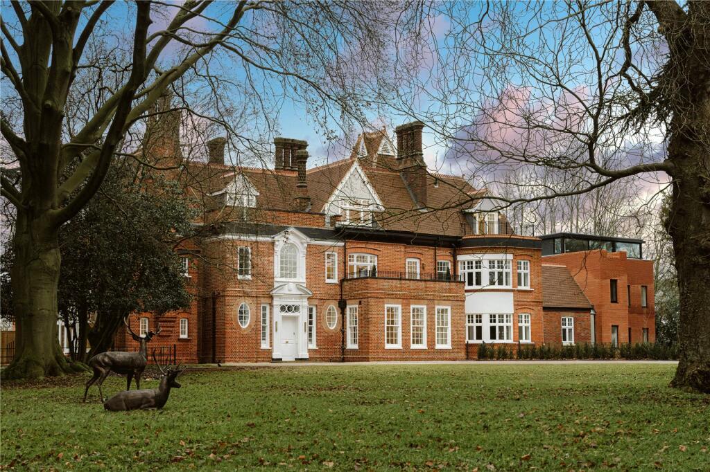 Main image of property: Woodredon Farm Lane, Epping, Essex, EN9