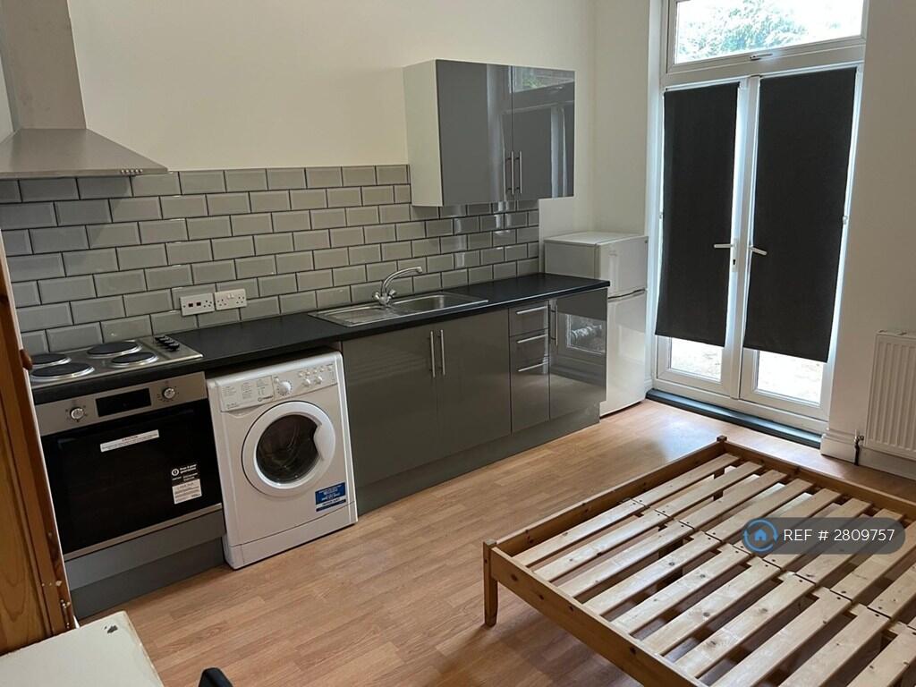 Main image of property: London, London, SE27