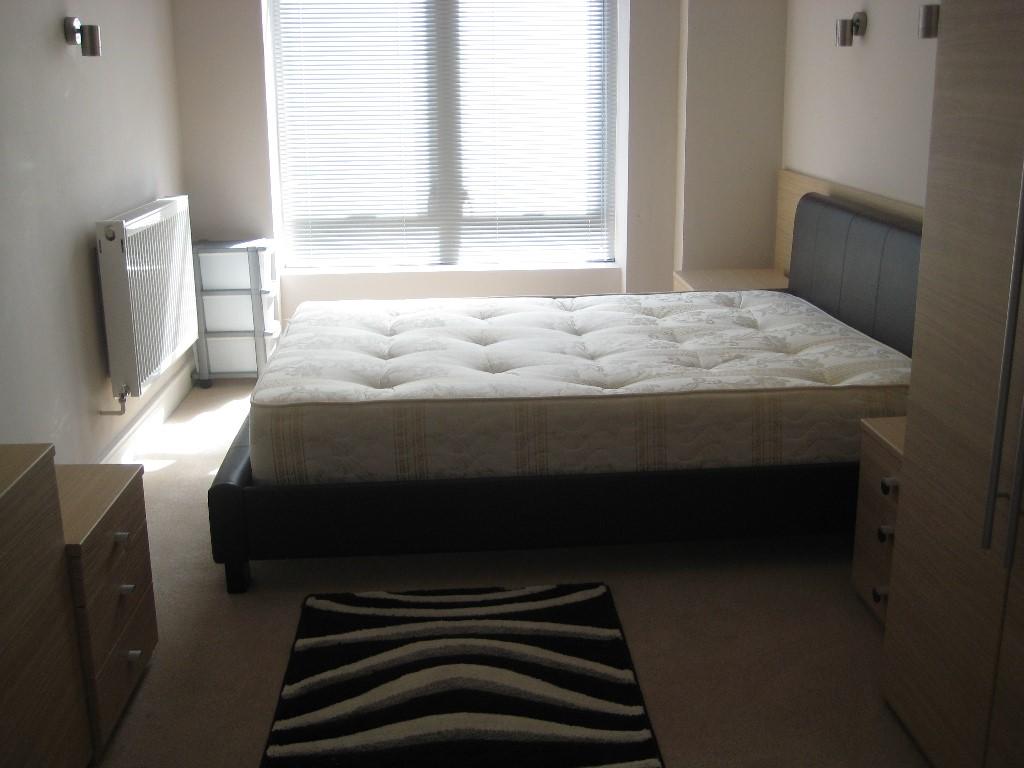Apartment in London - View 2