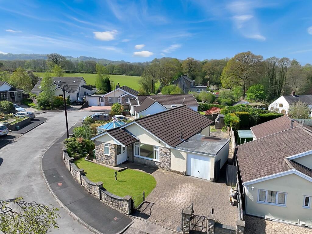 Main image of property: Greenmeadow, Machen, CF83
