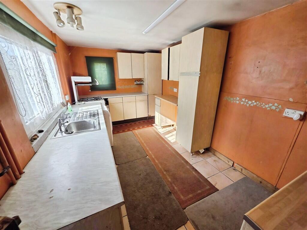 House in Southampton - View 5