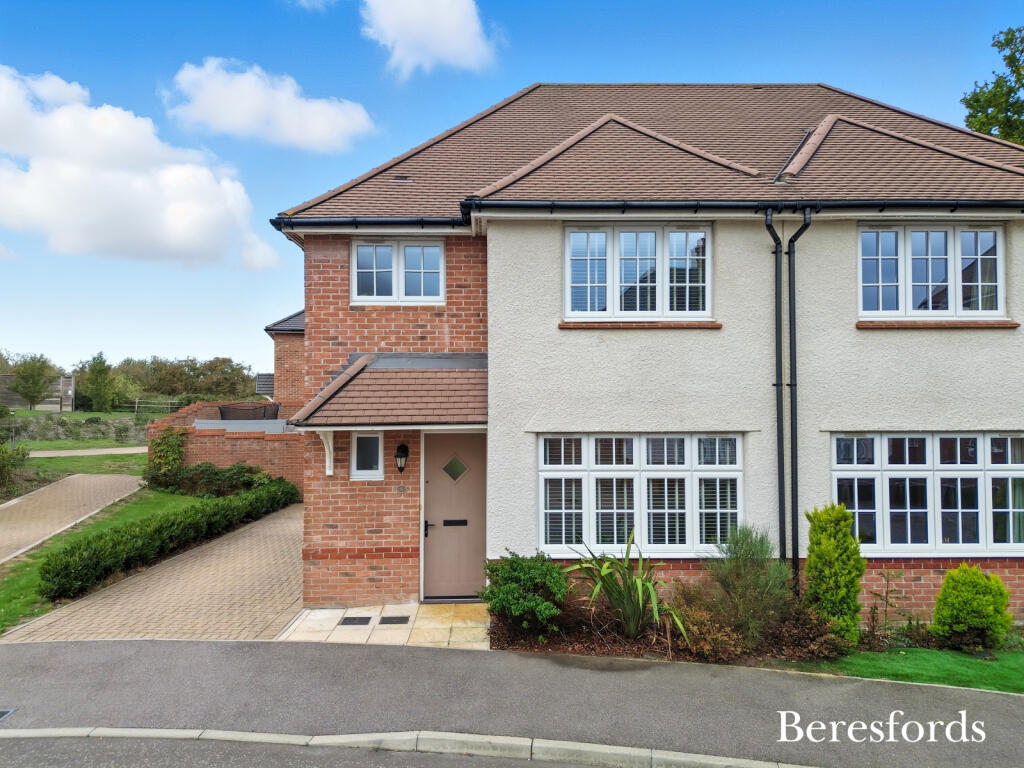 3-bed semi-detached on Greenway Gardens, Dunmow, CM6, £450,000