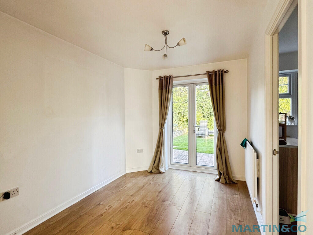 House in Tonbridge - More