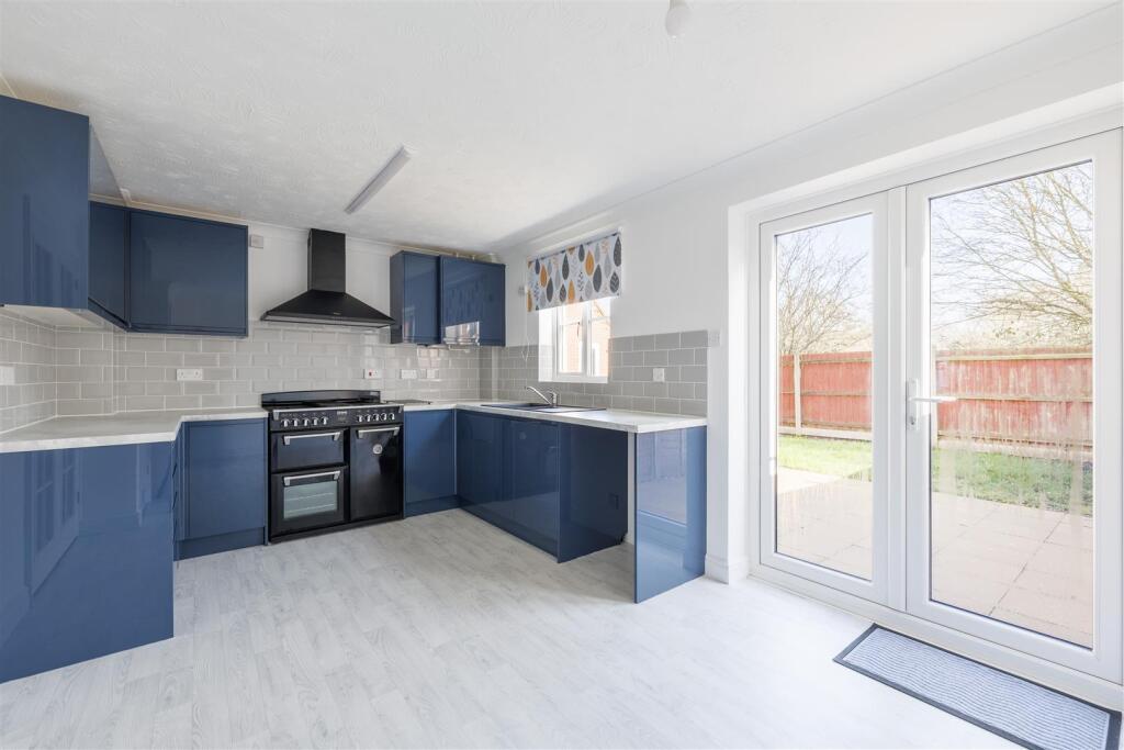 Janet Hadenham Close, Worlingham, Beccles photo 3