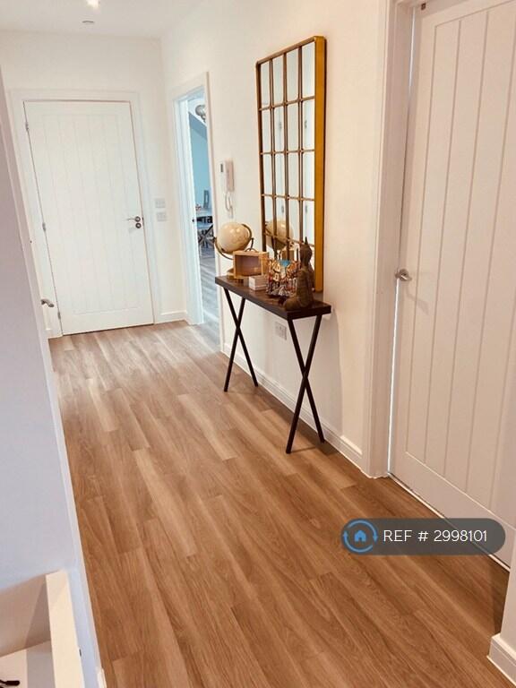 Apartment in Chelmsford - View 5