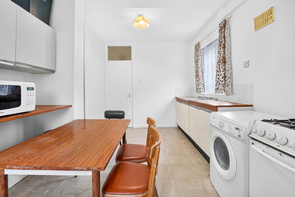 Apartment in London - View 2
