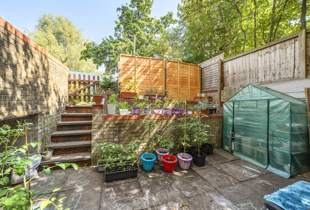 Apartment in London - View 4