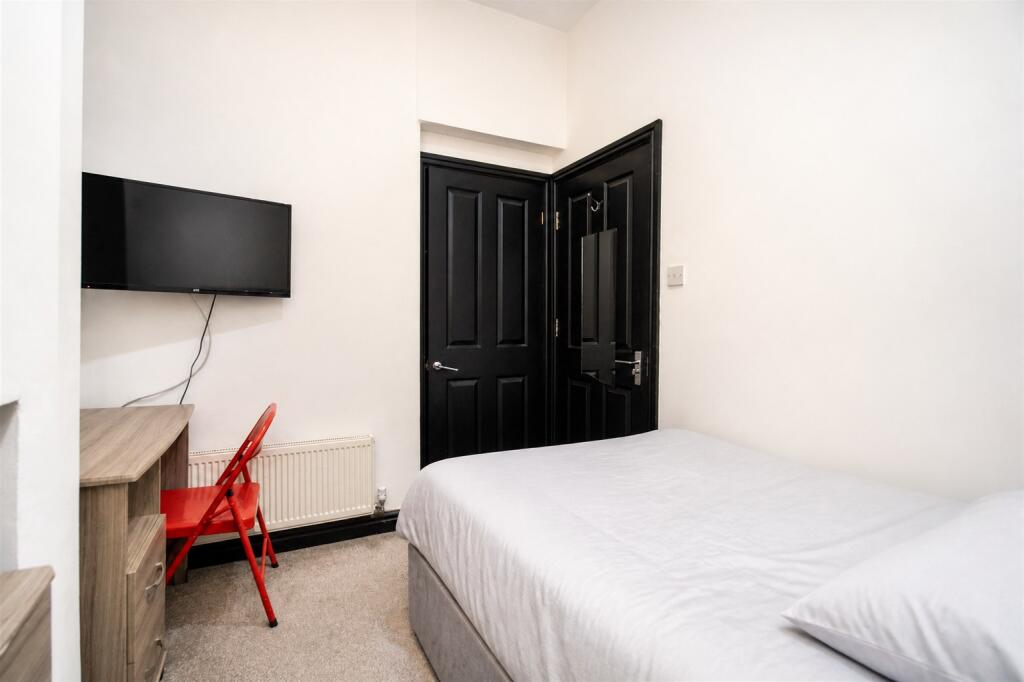 House in Birmingham, Bournbrook - View 4