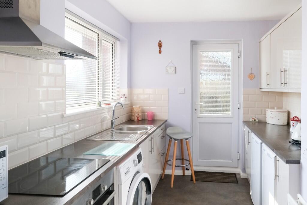 Church Way, Pagham, Bognor Regis, West Sussex, PO21 photo 3