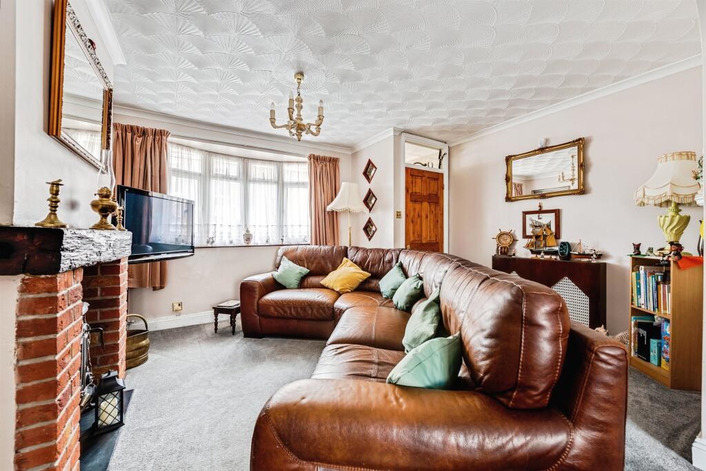 House in Swindon - View 4