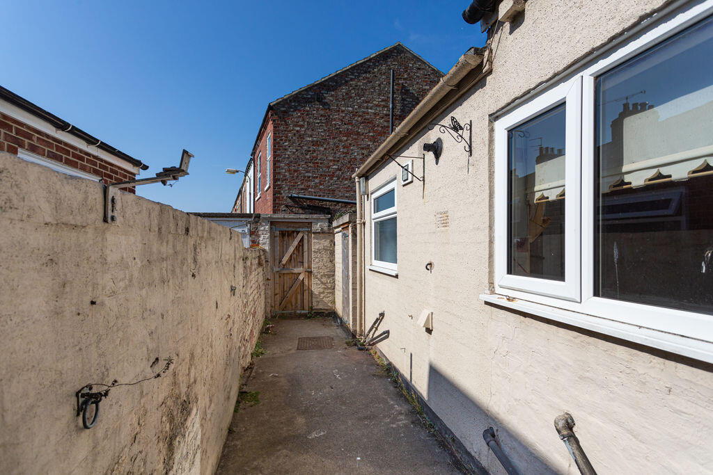 House in York - View 3