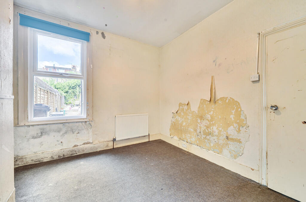 Apartment in London - View 3