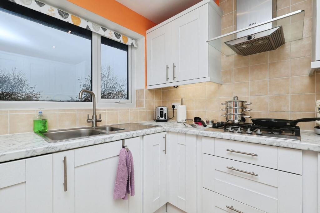 Additional image 7 of Ling Park Avenue, Bradford, BD15