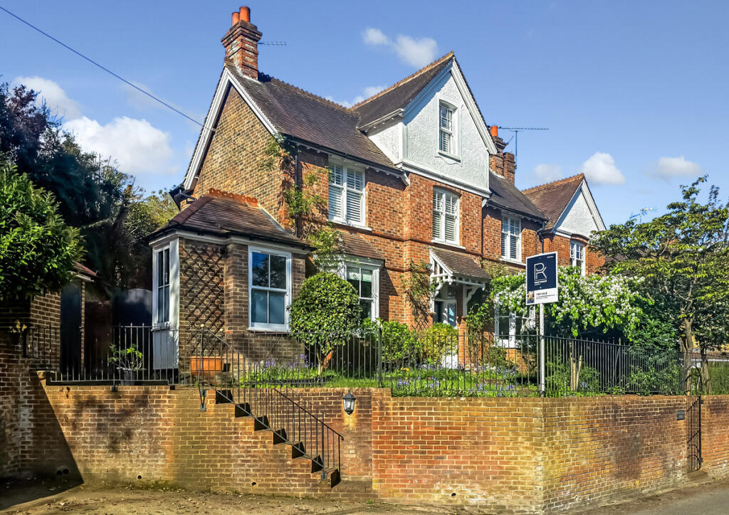Main image of property: Little Common Lane, Bletchingley, RH1